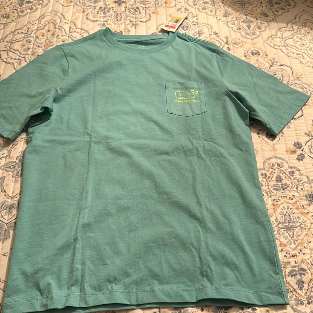 Kids vineyard vines tshirt brand new